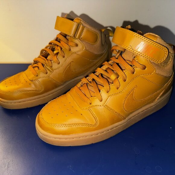 Nike (Youth big 6, W8) - Picture 1 of 4